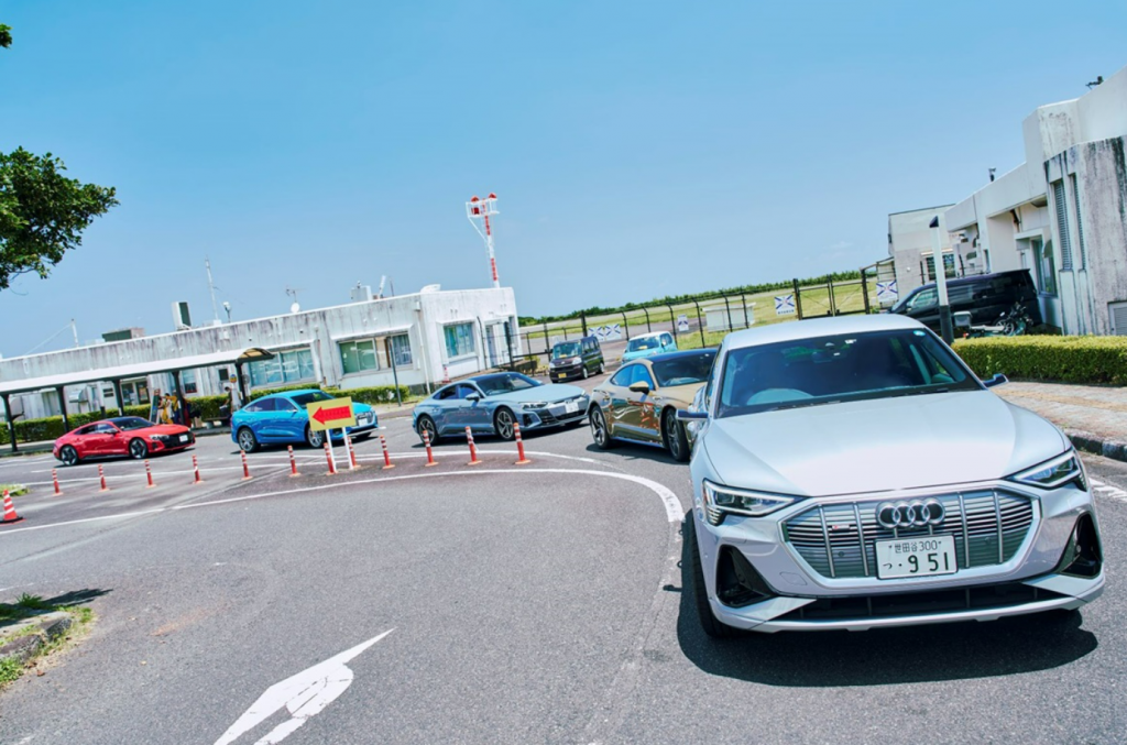 屋久島でサステナブルな旅を:アウディジャパン、電気自動車e-tronのレンタカーサービス開始