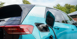 企業とEV：日本の自動車産業はどう変わるか