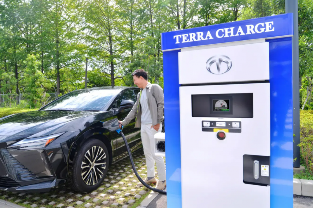 エコカーの普及加速!テラチャージ、東京都に超急速充電器1,000箇所無料設置