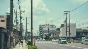 日本初：MKがメルセデス・ベンツの電動車EQEをタクシーに導入