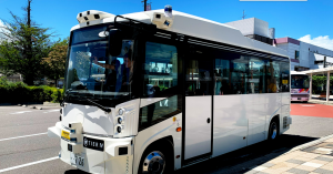 塩尻市が自動運転レベル4のEVバス走行試験を開始：2025年度導入を目指す