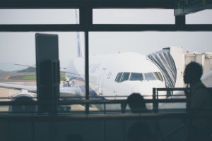 新型コロナウイルス感染症からの回復：旅行業界の経済インパクトの分析と見通し
